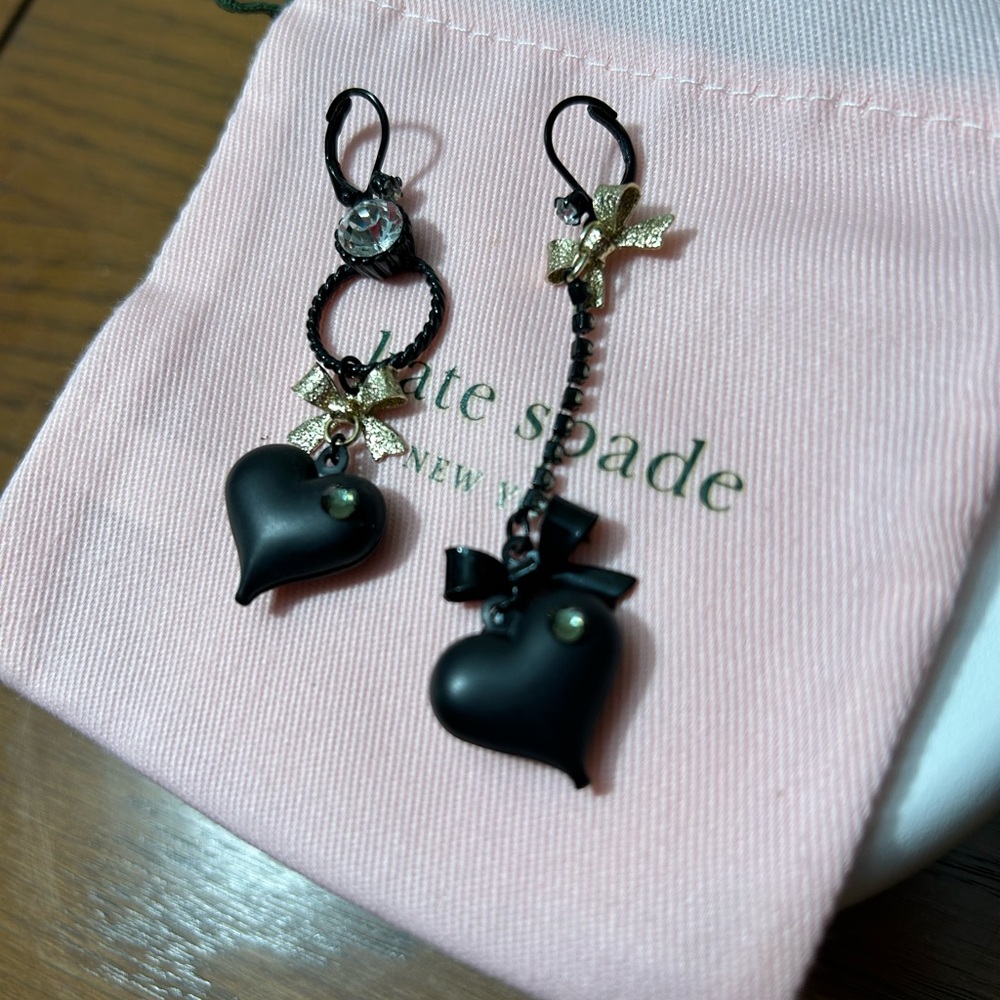 RARE Kate Spade Black and Gold Heart Dangle Earrings